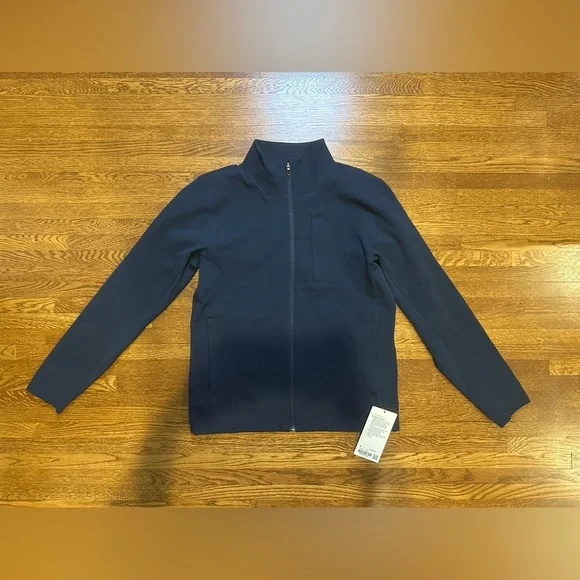 🆕 Lululemon jacket - Picture 2 of 6